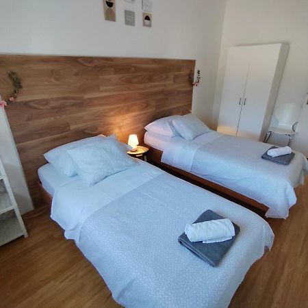 Apartments Karla I Ivano 曼德雷 外观 照片