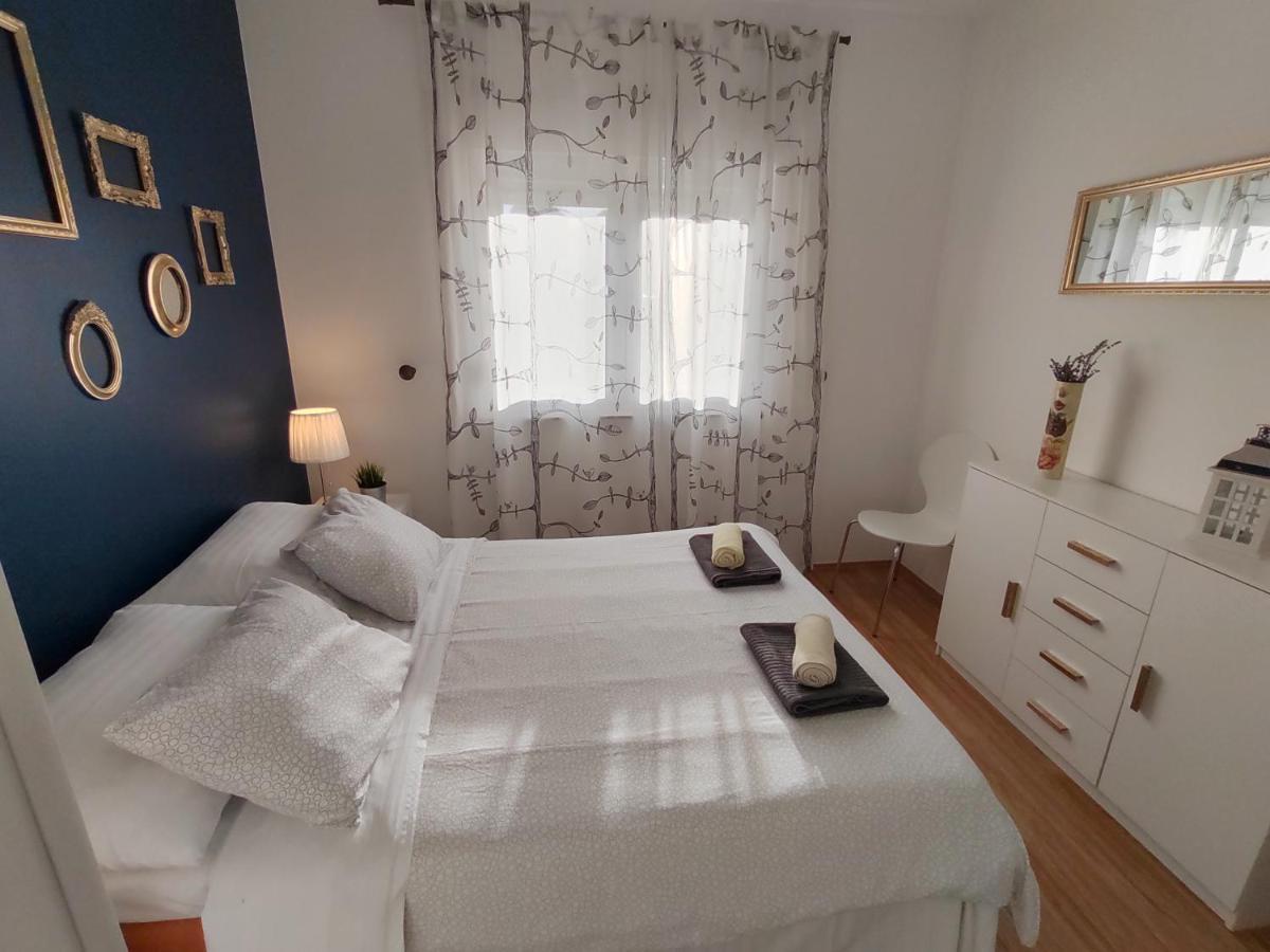 Apartments Karla I Ivano 曼德雷 外观 照片