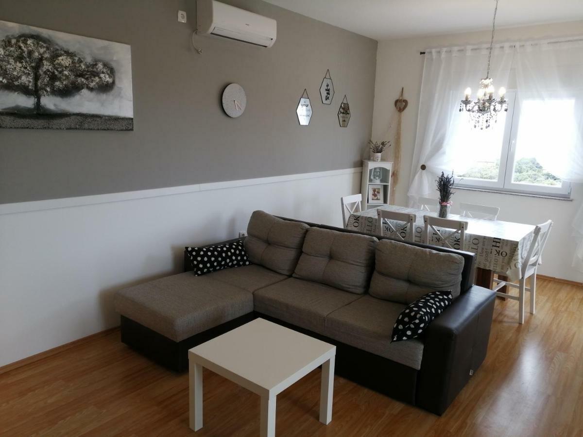 Apartments Karla I Ivano 曼德雷 外观 照片